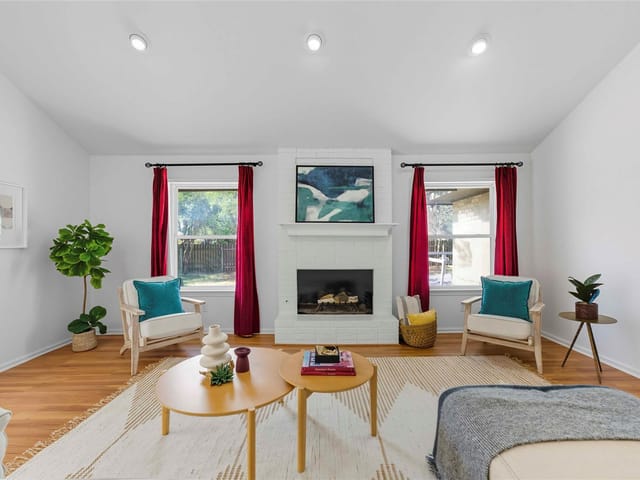 6812 Terra Oak Cir