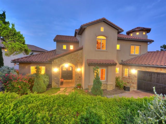 6812 Valburn Dr