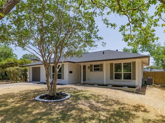 6813 Miranda Dr