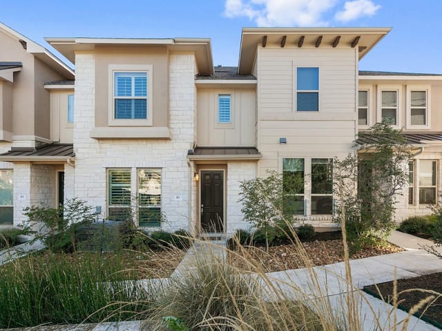 6814 E Riverside Dr Unit #82
