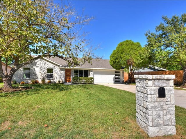 6814 Langston Dr