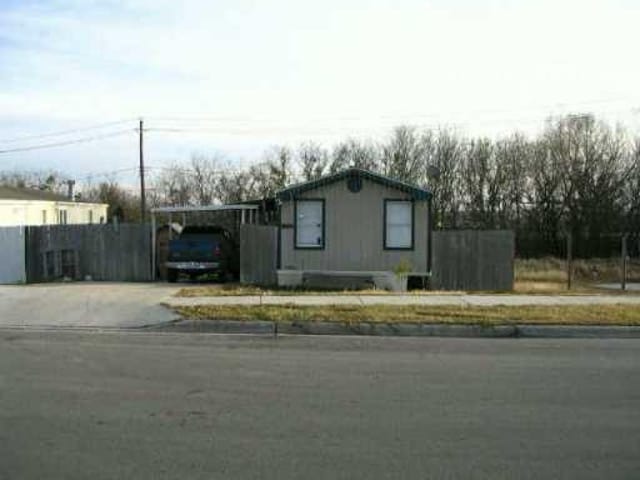 6815 Point North DR