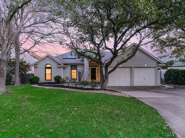 6817 Beatty Dr