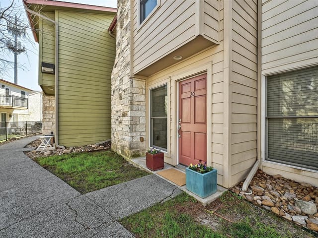 6900 E Riverside Dr Unit #20