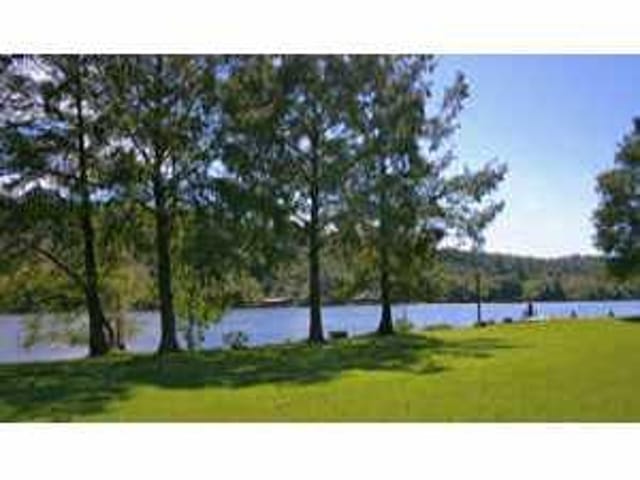 6901 Greenshores Unit #4