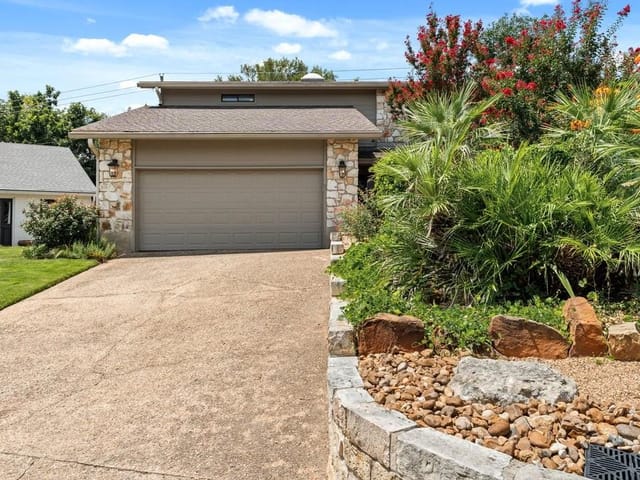 6903 Flamingsworth Holw