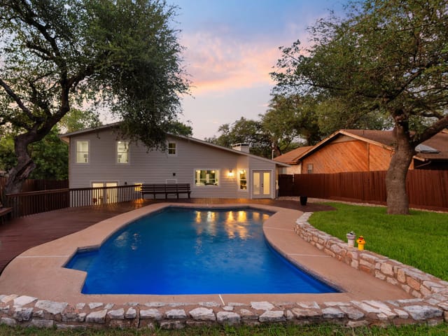 6903 Narrow Oak Trl