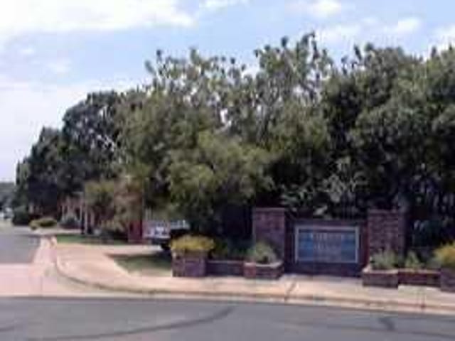 6905 CROSBY CRES Unit #25