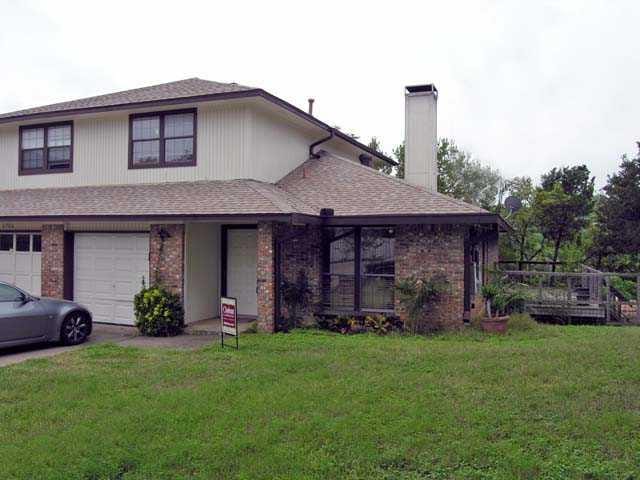 6906 Thorncliffe Dr Unit #2