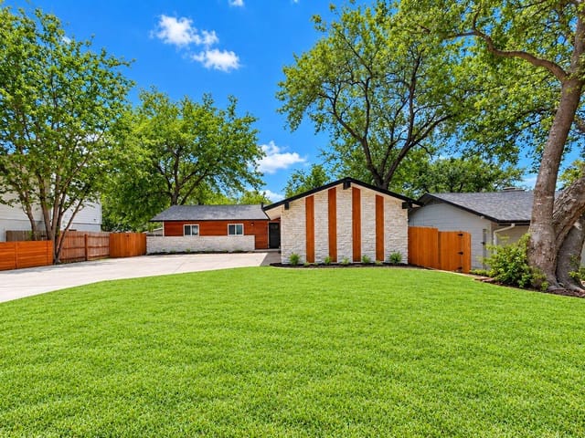 View 6907 Tulane DR 6907 Tulane DR, photo 1 of 6, Austin, TX
