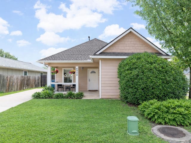 6908 Villita CV