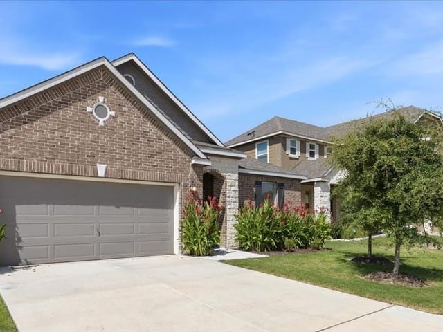 6909 Daniel Ranch DR