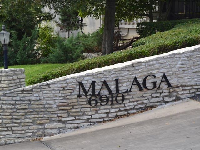 6910 Hart Ln Unit #302