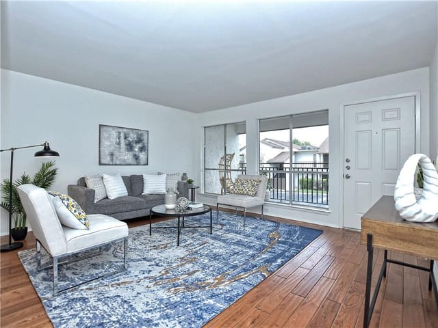6910 Hart LN Unit #409