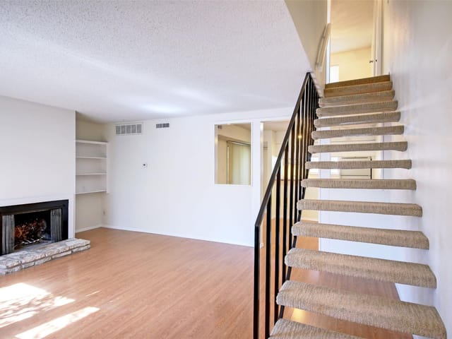 6910 Hart Ln Unit #506
