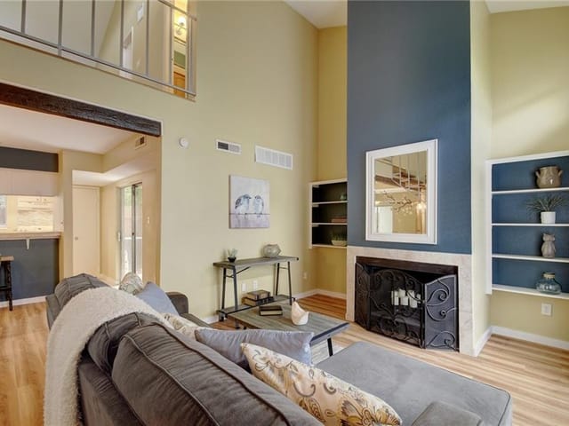 6910 Hart Ln Unit #509