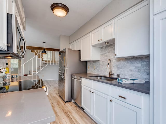 6910 Hart LN Unit #805