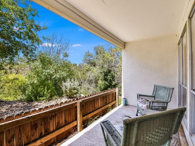 6910 Hart Ln Unit #901