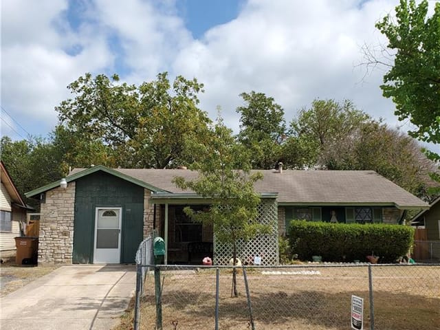 6911 Priscilla Dr