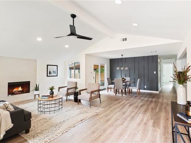 6911 Skynook Dr