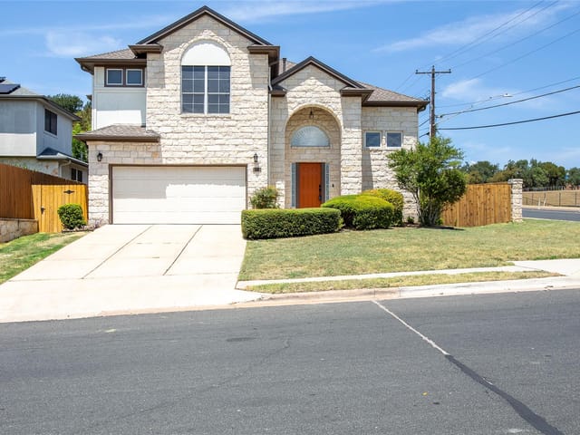View 6914 Thorncliffe DR 6914 Thorncliffe DR, photo 1 of 6, Austin, TX