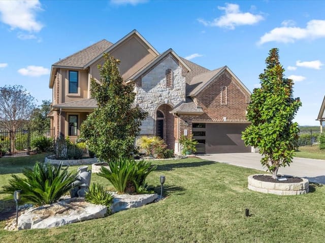 697 Ledgestone Dr