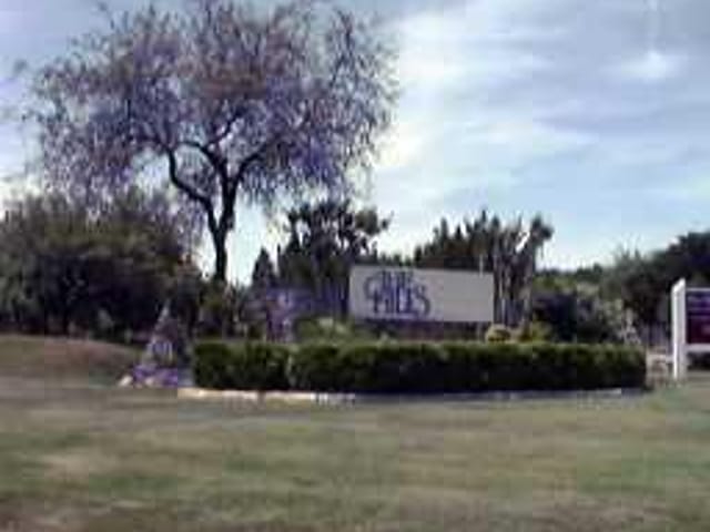 7 APPLEGREEN LN