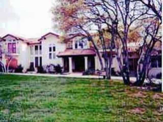 7 OLD STABLE LN