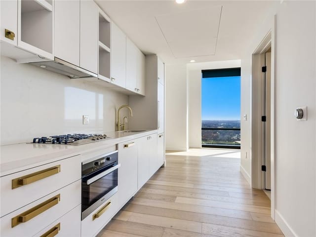 70 Rainey St Unit #1207