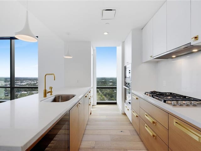 70 Rainey St Unit #2307