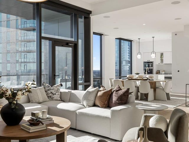 70 Rainey St Unit #3203