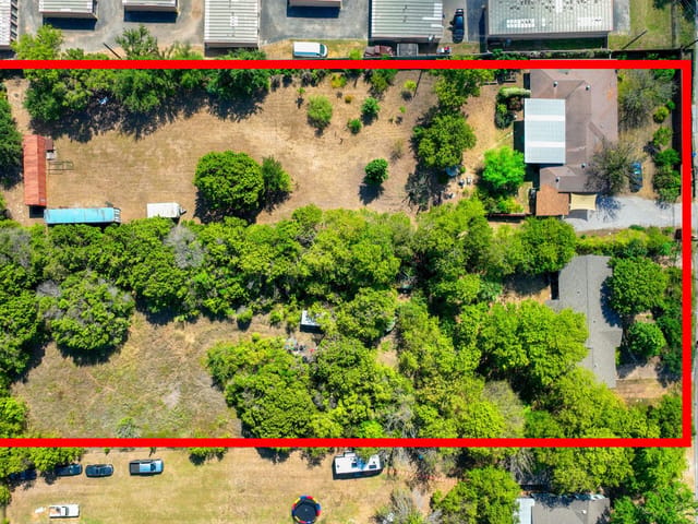 700 & 604 Corral LN