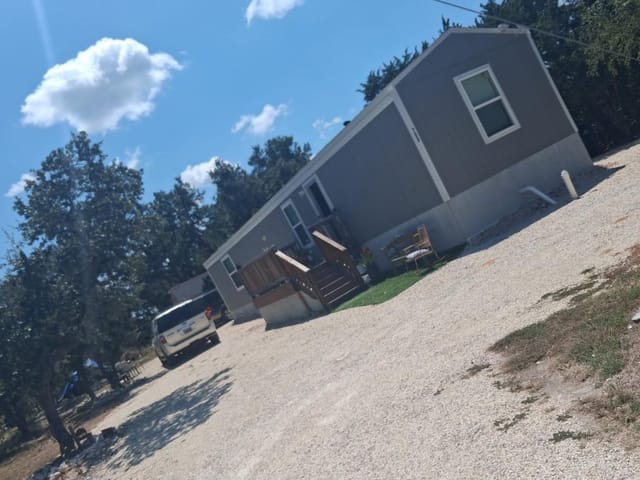 700 Brooks Mill RD