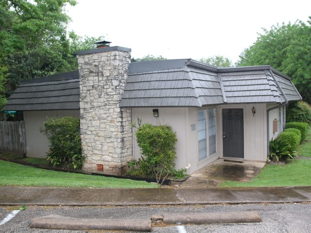 700 Castle Ridge RD Unit #A