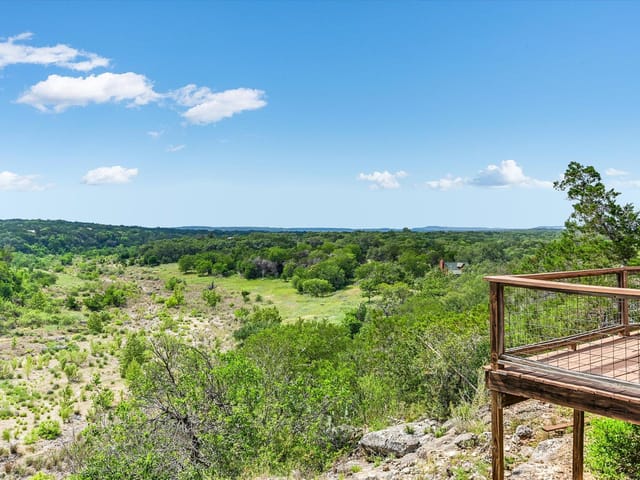 700 CLIFFSIDE RD
