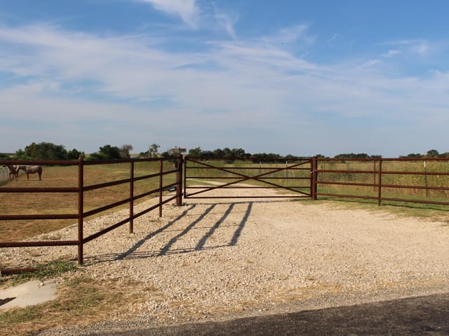 700 County Road 330
