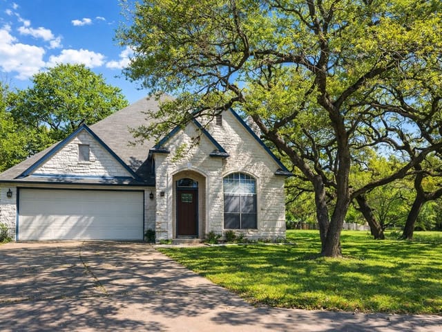 700 FAIRCHILD DR