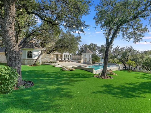 700 Furlong DR, photo 1 of 33, Austin, TX