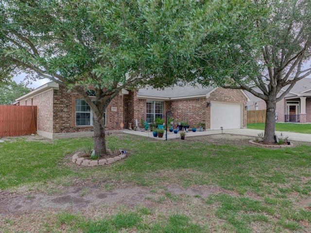 700 Indian Blanket St