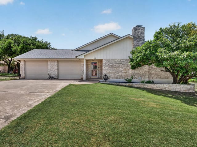 700 Rogart DR