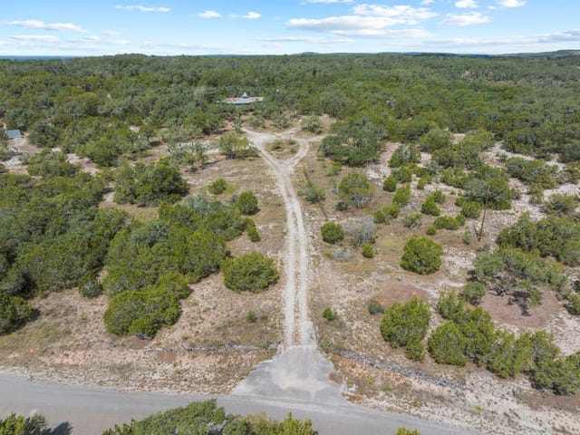 700 Rolling Hills DR