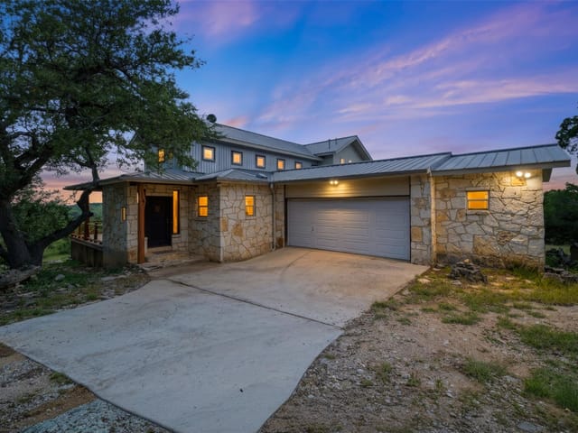 700 Skyline Ridge Lookout DR