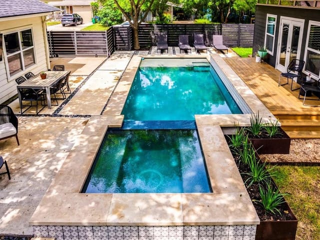 7000 St. Johns Cir