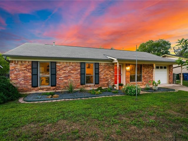 7002 Miranda Dr