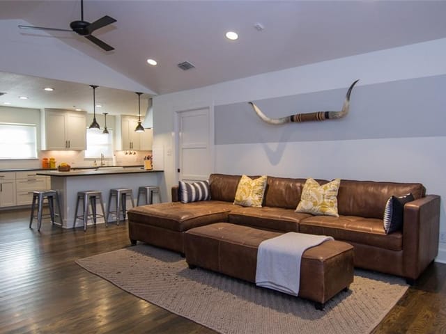 7004 Edgefield