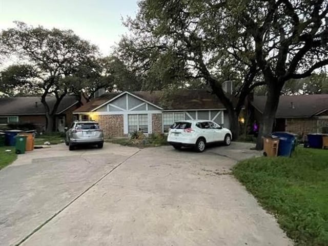 7004 Ivory Key Ct