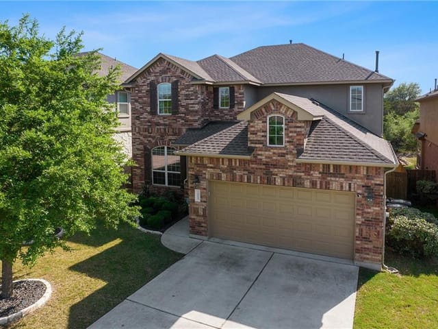 7005 Estana Ln