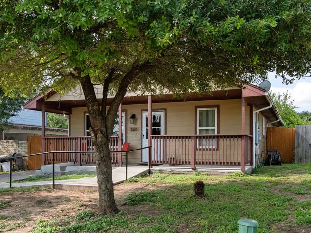 7005 Frontera Trl