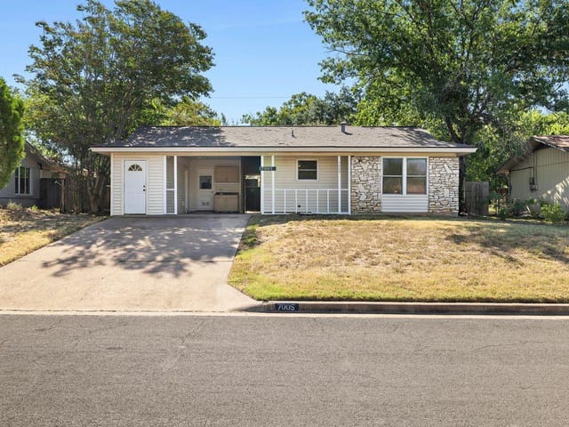 7005 Miranda Dr