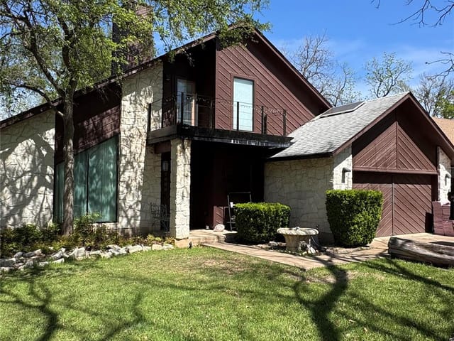 7008 Vallecito DR
